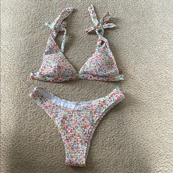 SHEIN White and Pink Floral Bikini Set - Picture 1 of 5